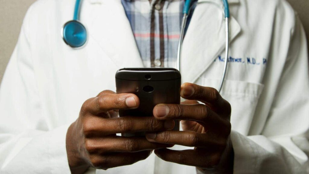 1 hackers steal 1.6 million patient records in major healthcare breach intro.jpg