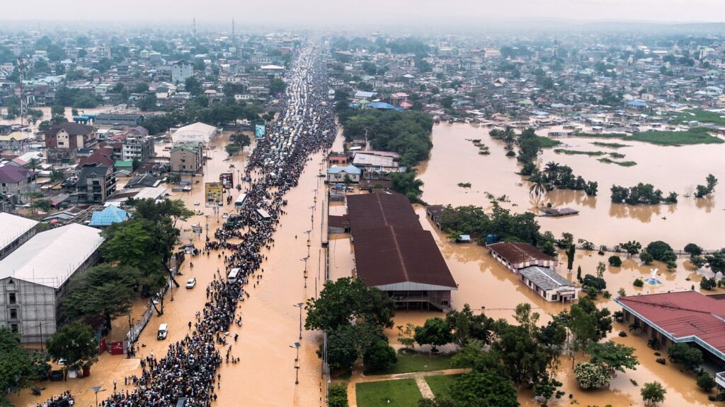 Skynews kinshasa congo flooded 6879472.jpg
