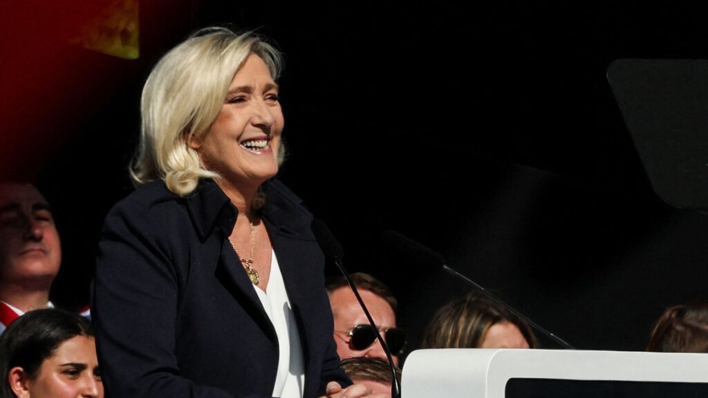 Skynews marine le pen paris 6878269.jpg
