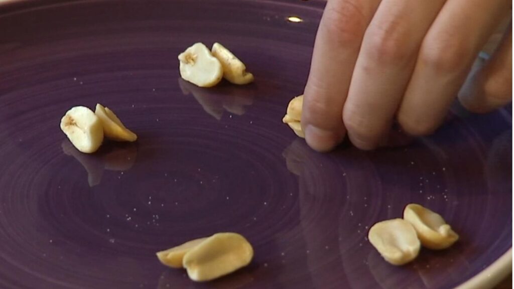 Skynews peanuts allergy trial 6895316.jpg