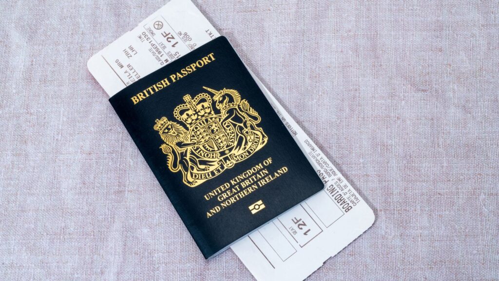Skynews uk passport passport 6796137.jpg