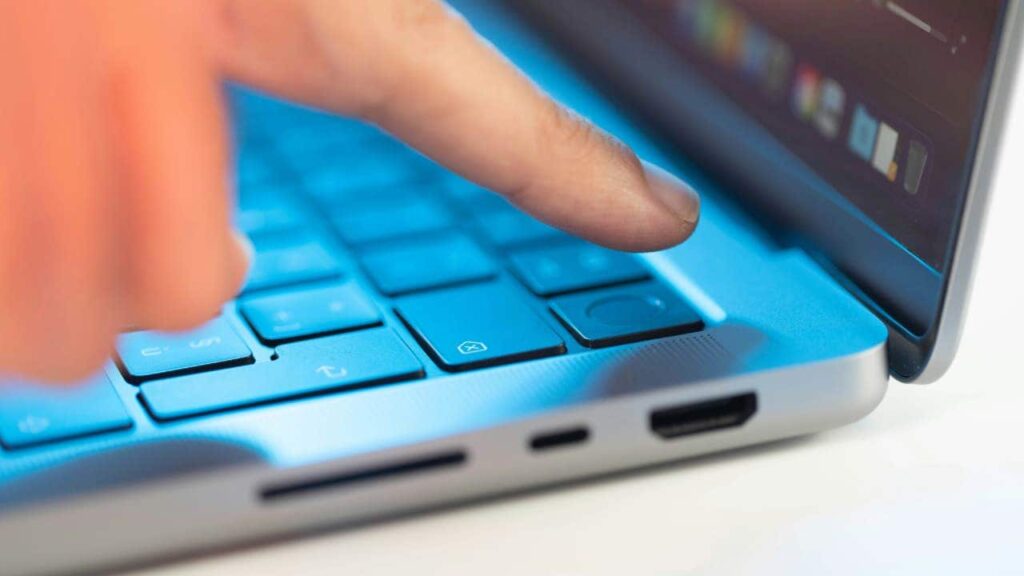 3 how hackers are bypassing fingerprint scanners to steal your identity copy.jpg