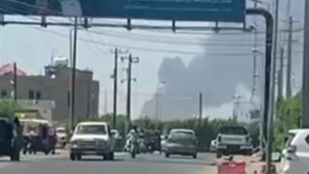 32f91ada41efc54561ec6c0a1e4e476d88ffe16bcd08567c1c18023bf437c7c1 6907219.jpg