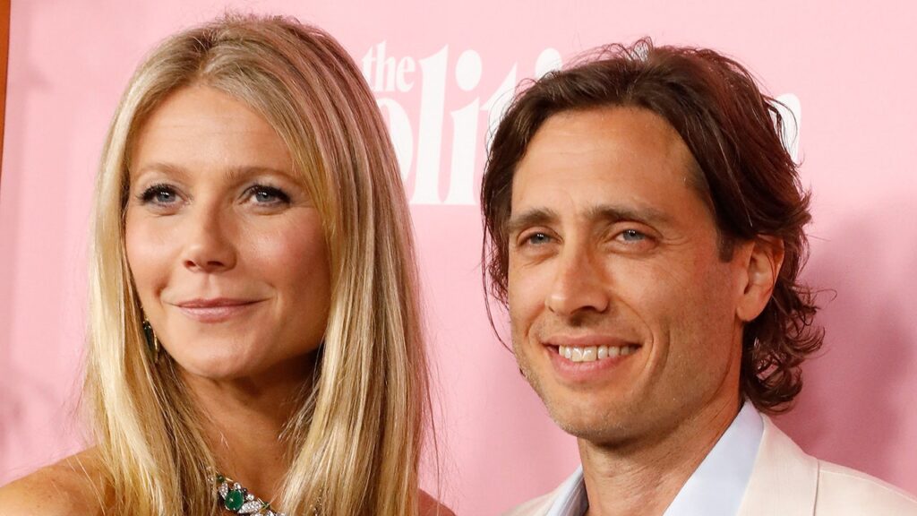 Gwyneth paltrow and brad falchuk.jpg