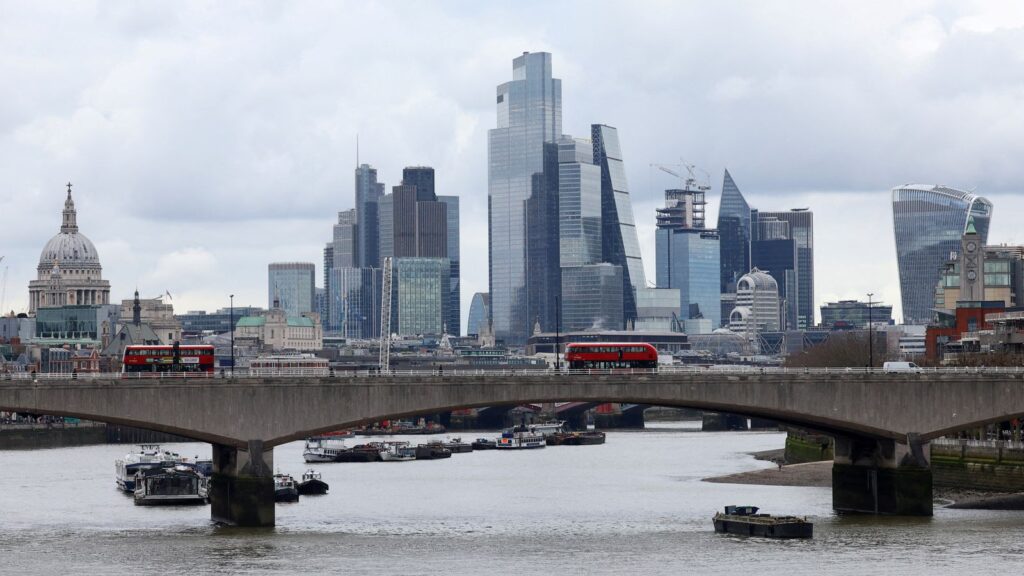 Skynews city city of london 6584350.jpg