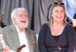 Dick van dyke wife.jpg
