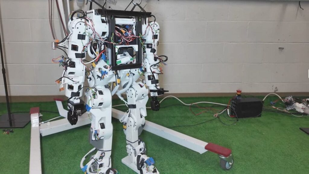 1 berkeley launches a lightweight open source humanoid robot.jpg