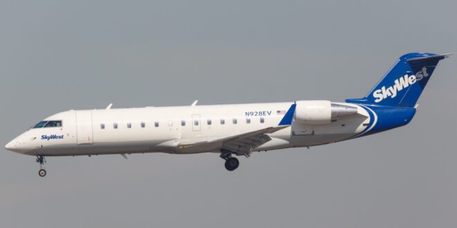 Skywest 2016 ap 9828b4.jpg